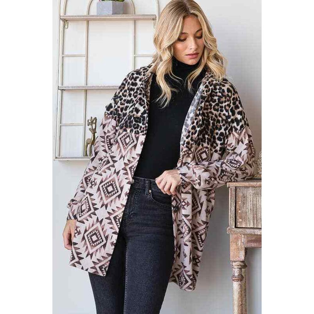 EJ6720-15 AZTEC AND ANIMAL LEOPARD BUTTON DOWN SHACKET: 2-2-2 (1X-2X-3X) / BROWN - Picture 3 of 12
